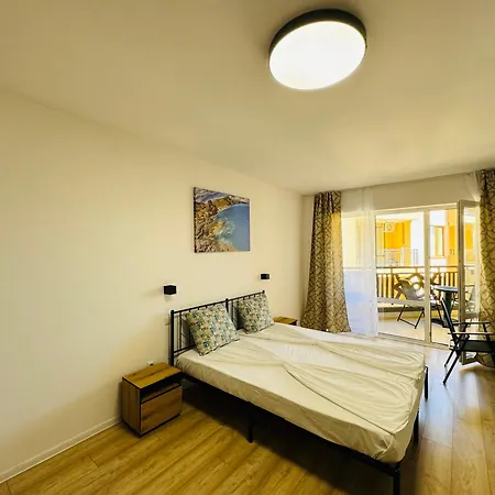 Royal Palm 84 公寓 *